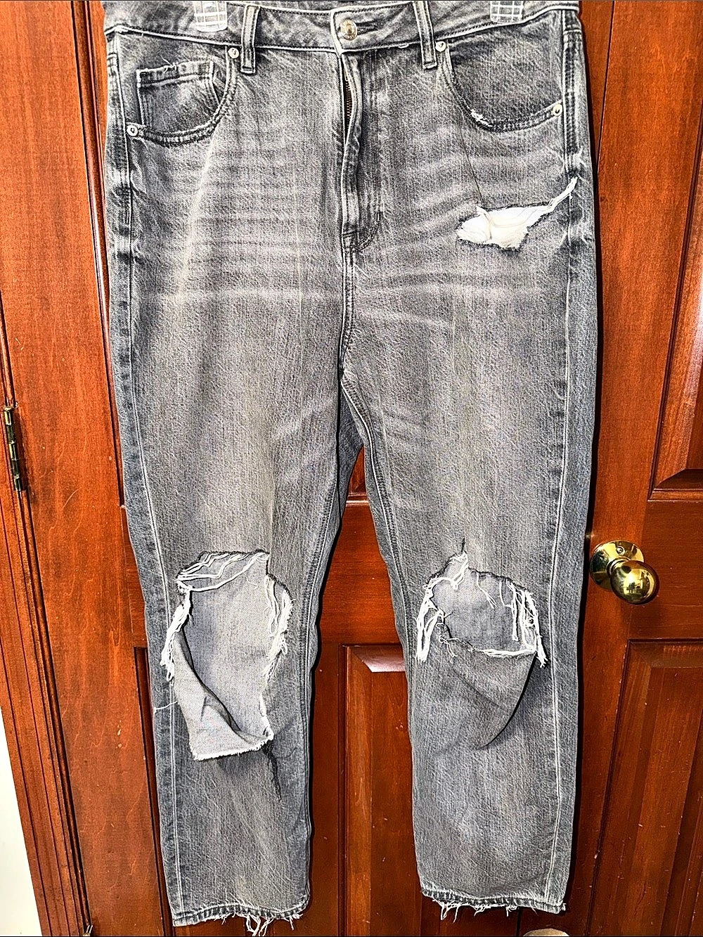 American Eagle AE Women's Distressed Gray Boyfriend Jeans